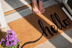 doormat saying hello in New york